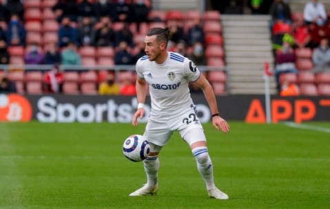 TA：佛罗伦萨商谈引进利兹联前锋哈里森，交易成行可能性很大