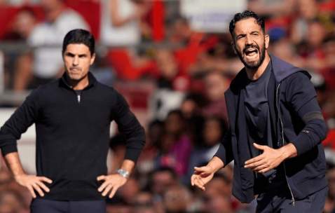 阿莫林气炸了，3大新援哑火，狂轰22脚0球，曼联遇克星6场不胜