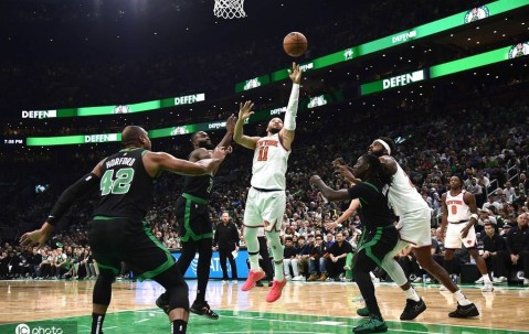 怀特34分布伦森22+6 塔图姆缺阵绿军胜尼克斯2-3