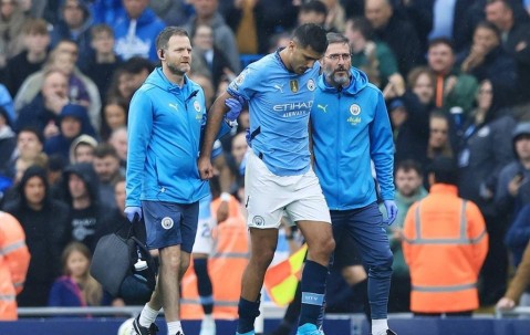 金球奖的诅咒，曼城就此陨落！瓜帅：罗德里伤势严重，别想争冠了