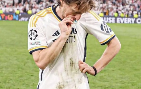 AC米兰签下金球巨星莫德里奇，皇马做顺水人情，意甲联赛格局或将改变