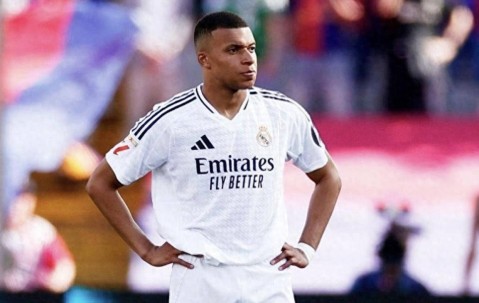 西甲最佳阵容揭晓：姆巴佩领衔，巴萨四将入选，维尼修斯遗憾落选