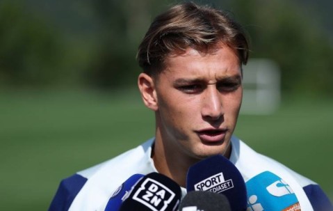 佩杜拉：国米拒绝十几份给皮奥-埃斯波西托的报价，曼联也曾考察