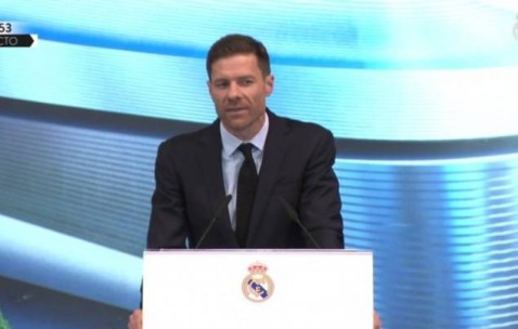 哈维-阿隆索就职演讲：安帅对我影响深远 坚信我们能取得重要成就