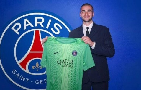 再见，巴黎！舍瓦利耶的加盟预示着多纳鲁马即将离队，曼联迎来新门将？