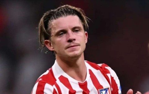 曼联2大引援皆遇挫！小贝林厄姆拒投，6000万求购鸡肋中场恐打水漂？