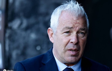 突发心脏骤停！一代足球传奇去世</title>
        
    <title>突发心脏骤停！一代足球传奇去世