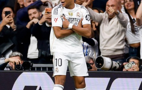 一场2-1，让西甲卫冕冠军轰然倒下，皇马复仇，赛后爆发冲突！