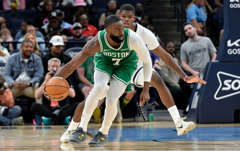 季前赛-杰伦布朗21分怀特16+10 凯尔特人擒熊