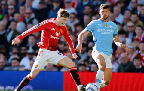 镜报：那不勒斯欲4500万镑签加纳乔，和曼联仍在谈判希望达成协议