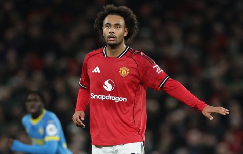 英超-齐尔克泽破门+乌龙助攻 曼联主场1-1狼队4轮仅1胜