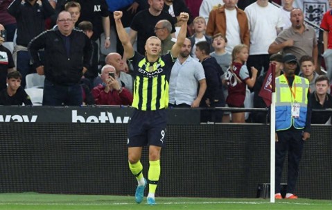 英超回顾：这还怎么玩？哈兰德连场戴帽，没有罗德里和福登，曼城豪取三连胜