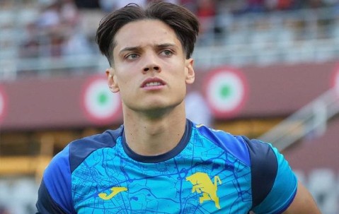 意甲联赛：罗马 2-0 都灵，全力冲刺欧冠资格