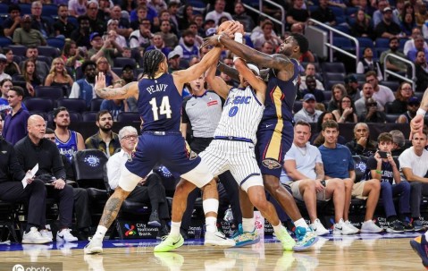 季前赛-普尔21分班凯罗19+10 鹈鹕不敌魔术