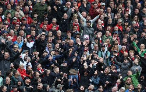 解密：利物浦重返巅峰的战术变革与新星崛起