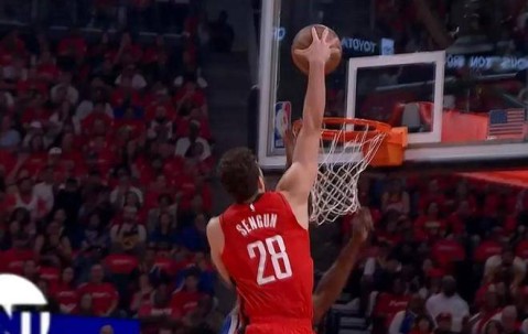 AI预测欧冠：明年拜仁，后年利物浦，然后曼城蝉联两冠。可信不？