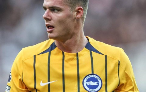 罗马敲定弗格森转会，布莱顿射手将加盟意甲跻身传奇行列