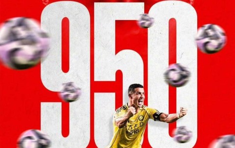 C罗踢进950球，梅西踢进891球，两位85后足坛传奇，依旧奋力拼搏