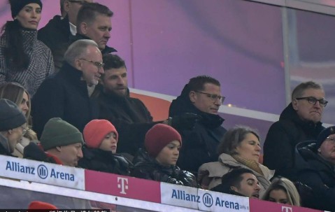 德甲门将评级揭秘：诺伊尔与科贝尔谁更强？