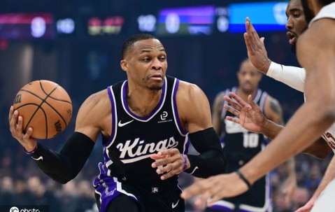 米切尔33+8小萨24+16 莫布利29+13+8骑士力克国王