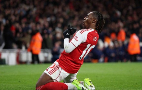 帽子戏法对决独造五球！埃泽与奥利塞周中欧冠重逢 上演水晶宫德比大战