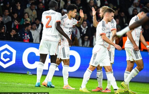 拜仁慕尼黑在圣保利的胜利中平了德甲进球纪录