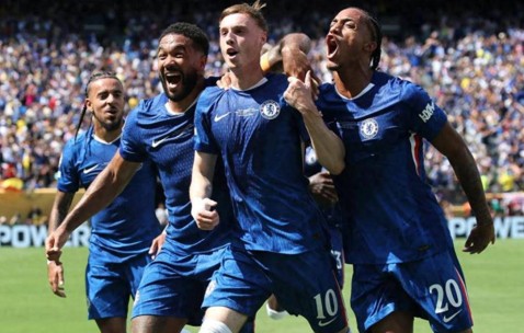 大巴黎输球又输人！0-3：欧冠冠军踢不过欧协联冠军 切尔西赢麻了