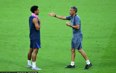 法甲主帅多灾多难，梅诺与帕尔默隔空互怼引热议