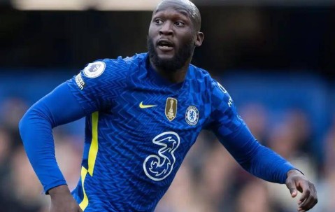 5分领跑迎魔鬼12月！阿森纳8场硬仗遇伤病潮，双战维拉成争冠关键