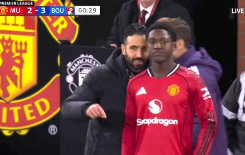 曼联战维拉将定新帝星去留！卡塞米罗停赛若再不首发，他必闹转会