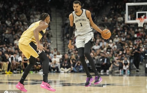 文班亚马15+8哈珀24+5 马刺大胜奇才