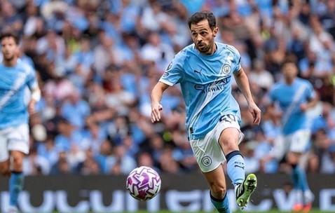 重磅！曼城中场核心或明年自由身离队，沙特土豪开天价合同，很难拒绝