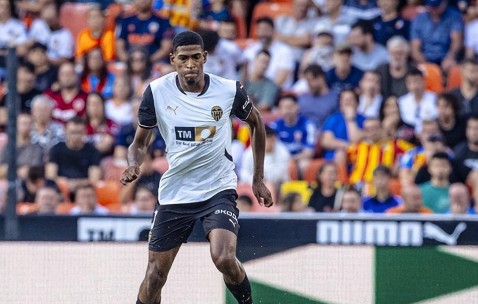 国米欲签下20岁西甲后卫天才，2000万欧元成交，英超豪门或争夺