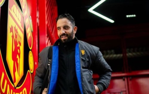 曼联官宣换帅！阿莫林一句话惹翻管理层，联赛第14到第6也保不住他