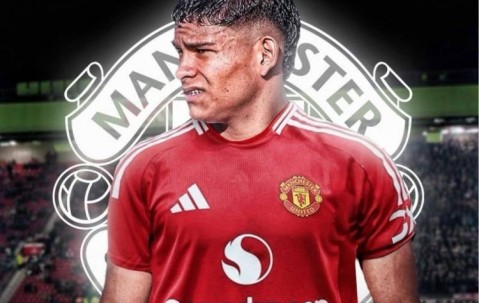 天空体育记者：迭戈-莱昂正在飞往英国，即将完成加盟曼联的手续