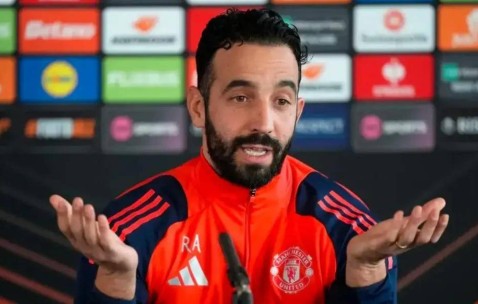 发布会上扳回一城！阿莫林：欧联杯决赛曼联是更好的球队