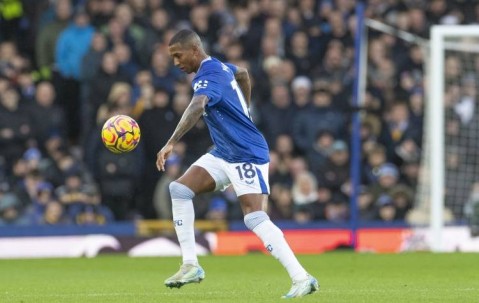 埃弗顿官方：阿什利-扬、贝戈维奇和维吉尼亚将在合同到期后离队