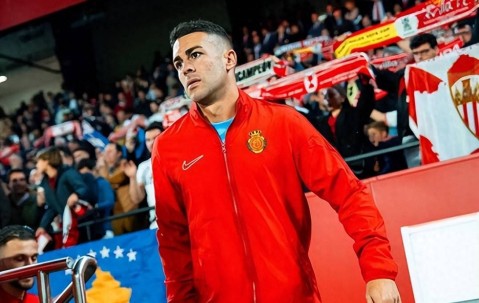 对坐替补席不满，西甲球队副队长被撤职