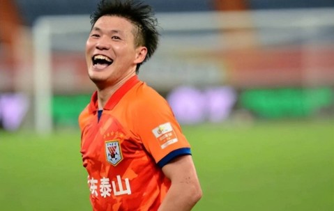 他是首位加盟意甲球队的国足名将！如今近况曝光，引发球迷热议