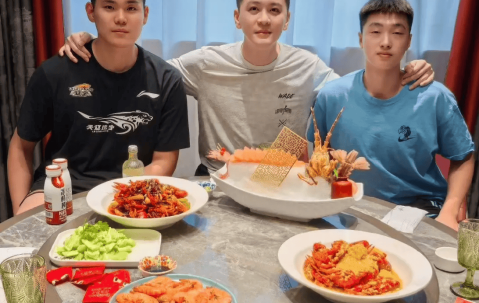 旅欧没戏了？辽篮两小将并未在西甲U22名单，职业生涯恐彻底废了