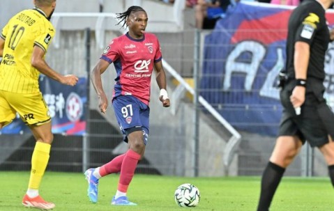 未来的法国国脚！队报：阿森纳等俱乐部有意20岁雷恩中卫雅奎特