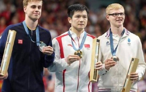 樊振东登陆德甲引热议，勒布伦盼欧冠交手，球迷巴黎组合再聚