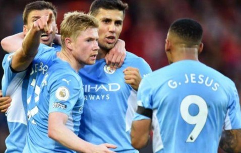 欧冠一夜3场冷门！巴萨0-3切尔西，曼城0-2遭首败，最新排名如下