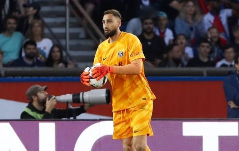 曼城重点锁定多纳鲁马，转会博弈进入关键周