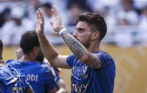 利雅得新月力克皇马，创世俱杯历史 达亚洲之光