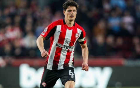 镜报：阿森纳仍寻求补强中场，对布伦特福德队长诺尔高感兴趣