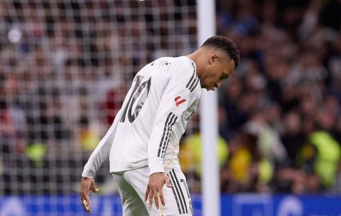 姆巴佩隐瞒伤情连续出战三场只为追平C罗数据，皇马球迷怒批私心重！