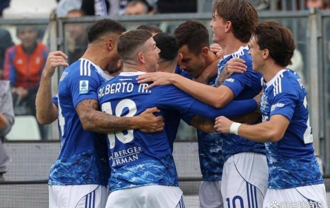 7场8球爆发，阿根廷新星，能否接班梅西？</title>
        
    <title>7场8球爆发，阿根廷新星，能否接班梅西？