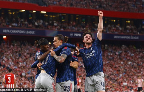 欧冠-马丁内利与特罗萨德替补互相传射 阿森纳2-0毕巴