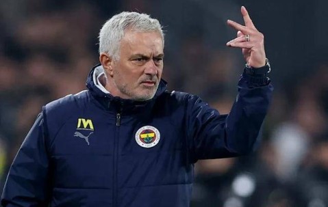 时隔5年再冲欧冠！穆帅引热议，回应6大争议话题，新援就位争冠军